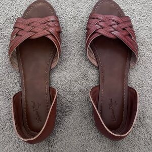 Women’s Universal Thread Vail Huarache Sandals